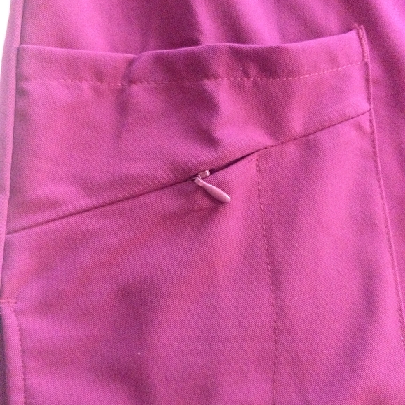 Jockey Women's Classic Fit Tri Blend Solid Scrub Top - Picture 6 of 9